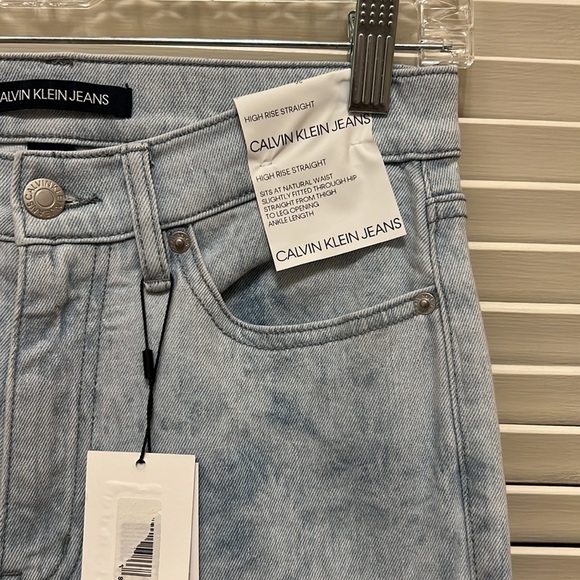 22. Calvin Klein High Rise Straight Jeans in Tie-Dye Effect Acid Wash - Picture 7 of 16